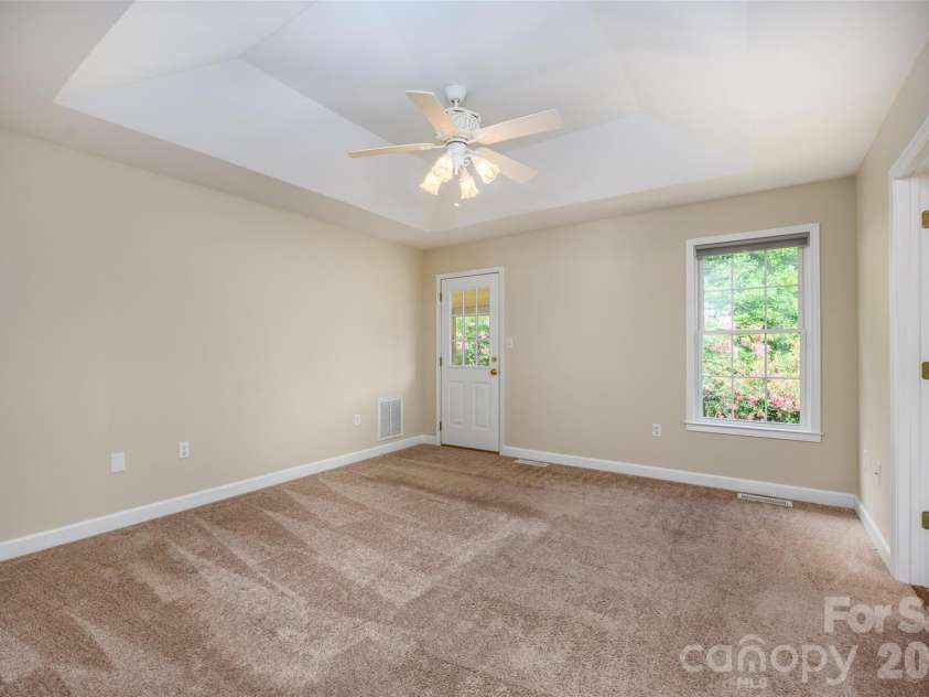 4288 Harbor Lane, Sherrills Ford, NC 28673.  MLS# CAR4407695, YatesRealty ID 43883. 