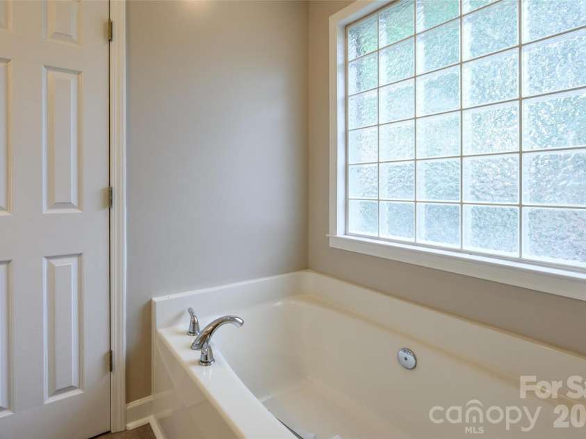 4288 Harbor Lane, Sherrills Ford, NC 28673.  MLS# CAR4407695, YatesRealty ID 43883. 