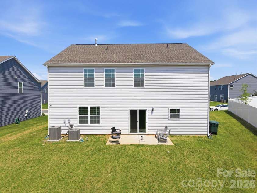 9251 Mackinaw Drive, Gastonia, NC 28056.  MLS# CAR4406439, YatesRealty ID 43884. 