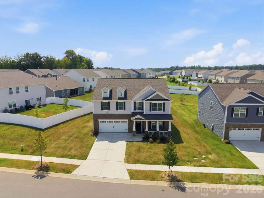 9251 Mackinaw Drive, Gastonia, NC 28056.  MLS# CAR4406439, YatesRealty ID 43884. 