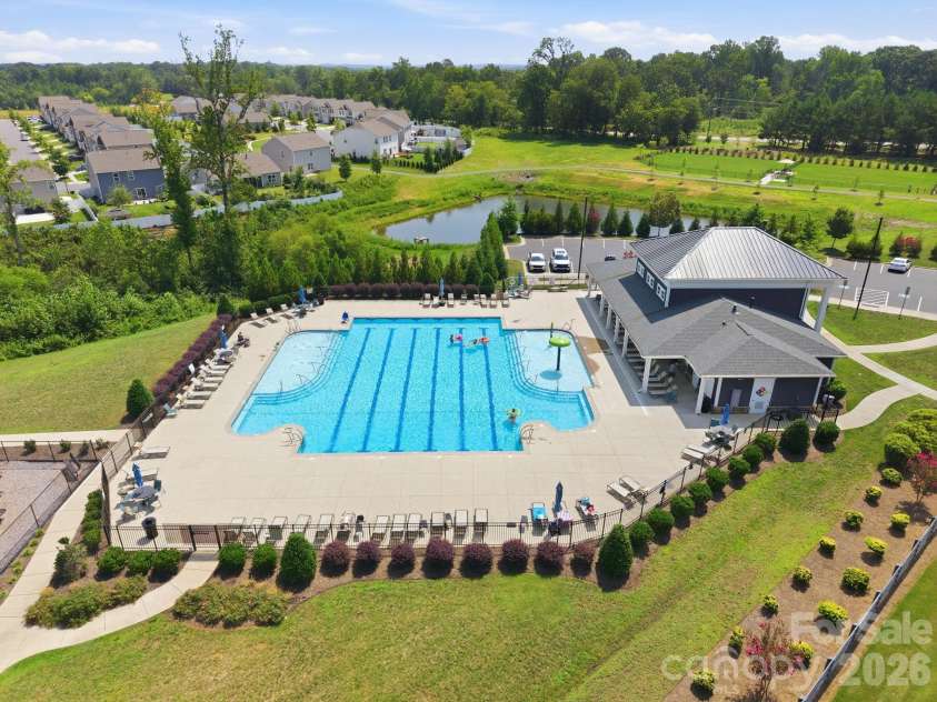9251 Mackinaw Drive, Gastonia, NC 28056.  MLS# CAR4406439, YatesRealty ID 43884. 