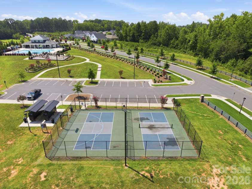 9251 Mackinaw Drive, Gastonia, NC 28056.  MLS# CAR4406439, YatesRealty ID 43884. 