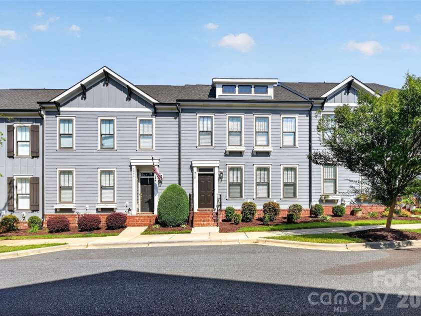 104B Certificate Street, Mooresville, NC 28117.  MLS# CAR4413959, YatesRealty ID 43886. 