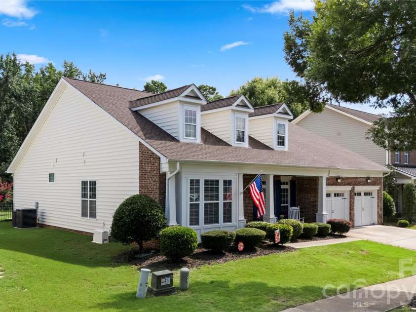 8505 Whitehawk Hill Road, Waxhaw, NC 28173.  MLS# CAR4405657, YatesRealty ID 43887. 