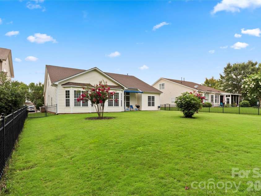 8505 Whitehawk Hill Road, Waxhaw, NC 28173.  MLS# CAR4405657, YatesRealty ID 43887. 