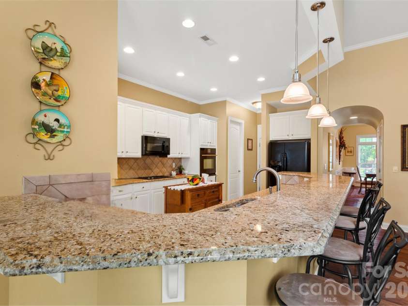 8505 Whitehawk Hill Road, Waxhaw, NC 28173.  MLS# CAR4405657, YatesRealty ID 43887. 
