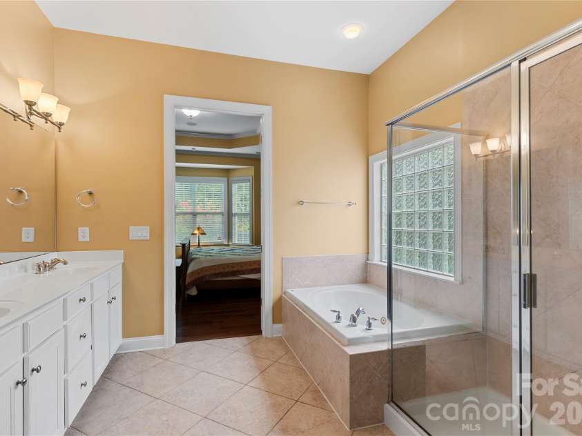 8505 Whitehawk Hill Road, Waxhaw, NC 28173.  MLS# CAR4405657, YatesRealty ID 43887. 