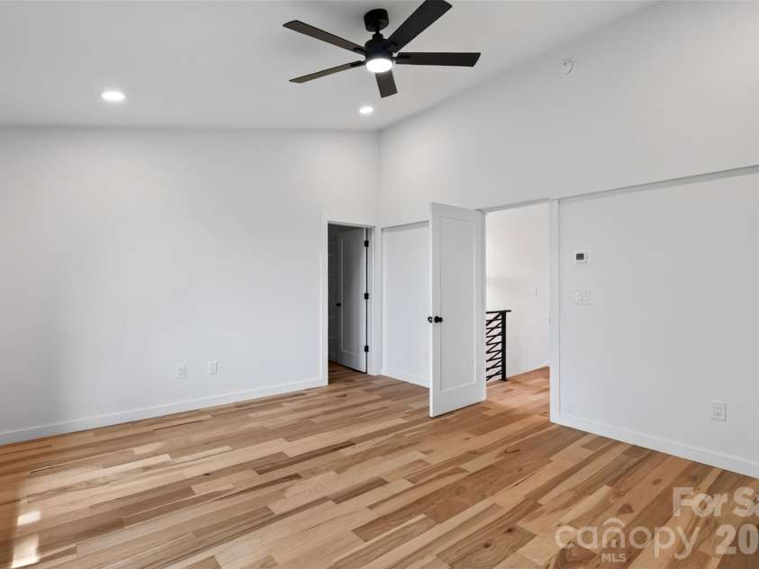 27 Denali Drive, Asheville, NC 28806.  MLS# CAR4411393, YatesRealty ID 43888. 