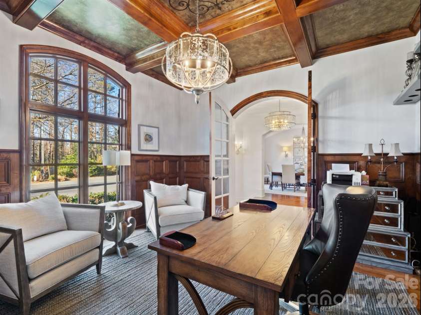 229 Wrenwood Lane, Charlotte, NC 28211.  MLS# CAR4333532, YatesRealty ID 4389. 