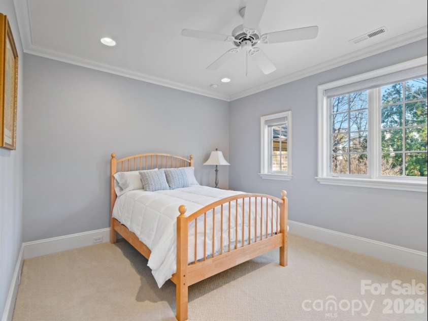 229 Wrenwood Lane, Charlotte, NC 28211.  MLS# CAR4333532, YatesRealty ID 4389. 