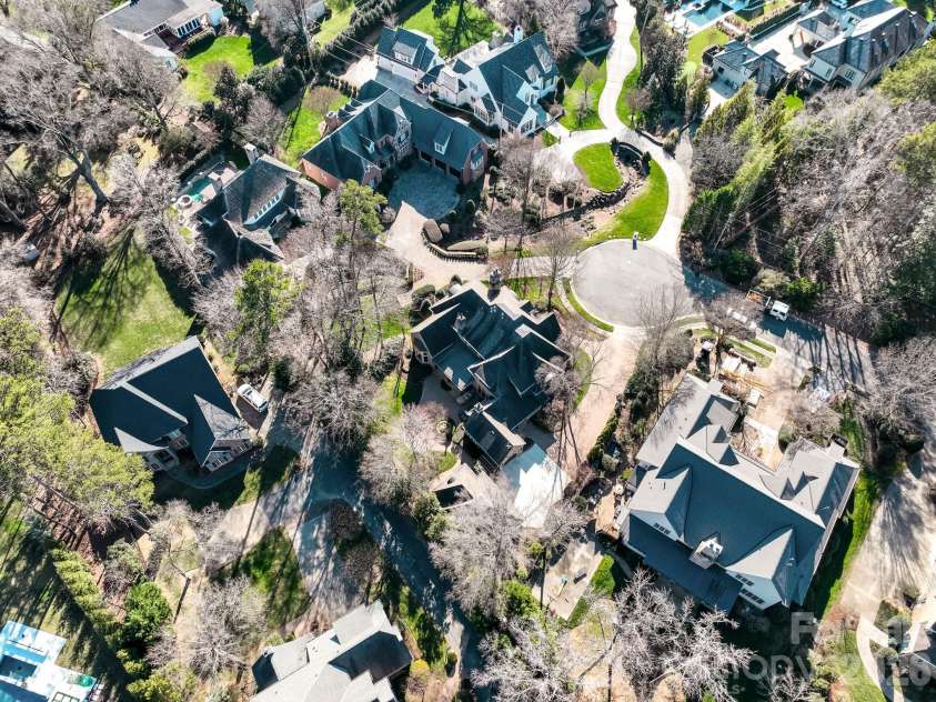 229 Wrenwood Lane, Charlotte, NC 28211.  MLS# CAR4333532, YatesRealty ID 4389. 