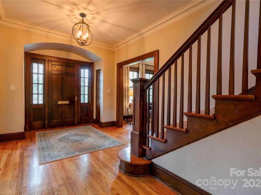 304 Belvedere Avenue, Shelby, NC 28150.  MLS# CAR4310966, YatesRealty ID 4389. Foyer
