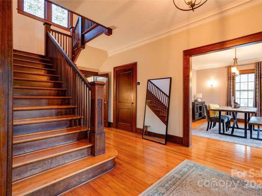 304 Belvedere Avenue, Shelby, NC 28150.  MLS# CAR4310966, YatesRealty ID 4389. Foyer