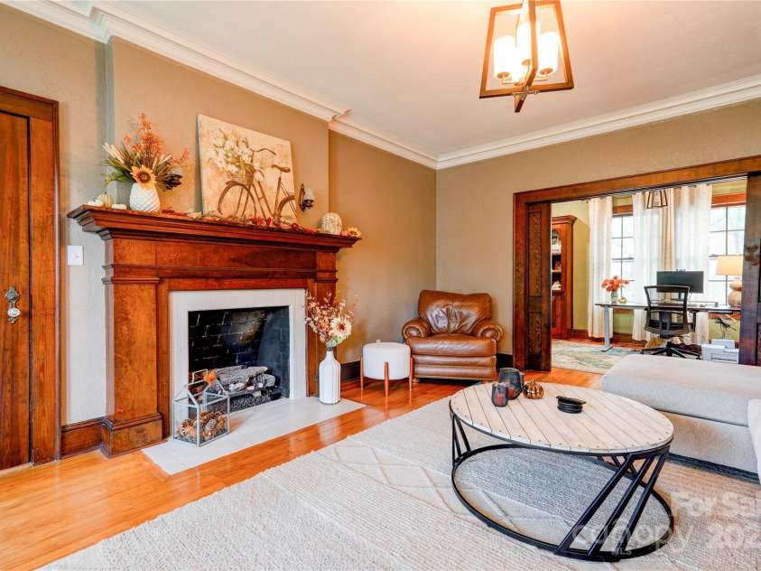 304 Belvedere Avenue, Shelby, NC 28150.  MLS# CAR4310966, YatesRealty ID 4389. Living Room