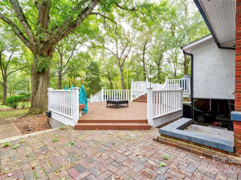 304 Belvedere Avenue, Shelby, NC 28150.  MLS# CAR4310966, YatesRealty ID 4389. Multitier Deck and Patio
