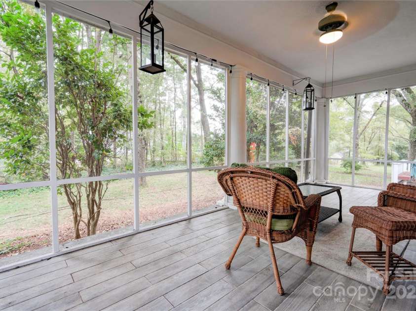304 Belvedere Avenue, Shelby, NC 28150.  MLS# CAR4310966, YatesRealty ID 4389. Screened Porch