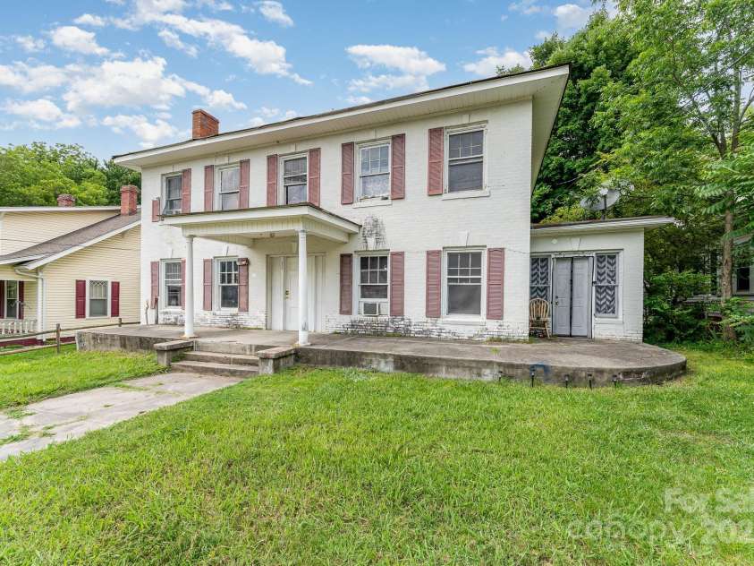 604 Wentworth Street, Reidsville, NC 27320.  MLS# CAR4243693, YatesRealty ID 4389. 