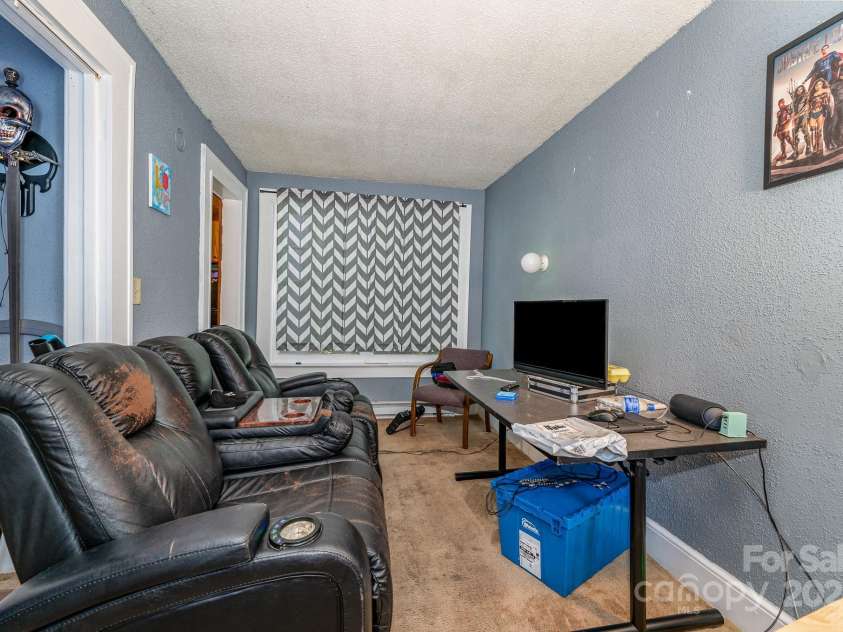 604 Wentworth Street, Reidsville, NC 27320.  MLS# CAR4243693, YatesRealty ID 4389. 