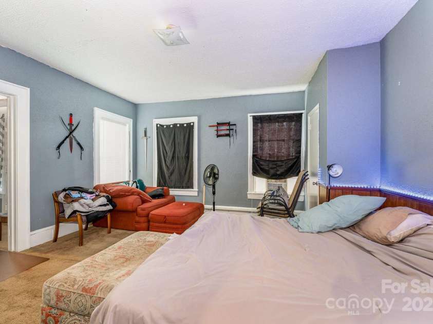 604 Wentworth Street, Reidsville, NC 27320.  MLS# CAR4243693, YatesRealty ID 4389. 