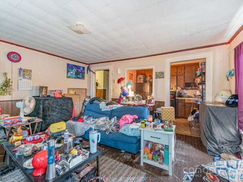 604 Wentworth Street, Reidsville, NC 27320.  MLS# CAR4243693, YatesRealty ID 4389. 