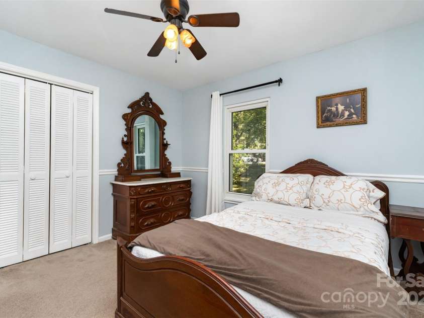 12114 Rock Canyon Drive, Charlotte, NC 28226.  MLS# CAR4306512, YatesRealty ID 43891. 