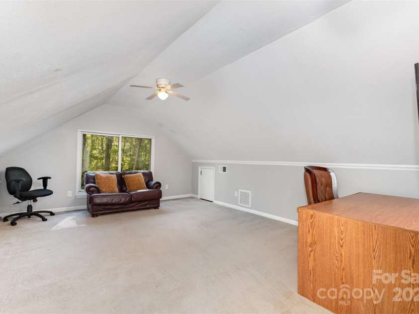 12114 Rock Canyon Drive, Charlotte, NC 28226.  MLS# CAR4306512, YatesRealty ID 43891. 