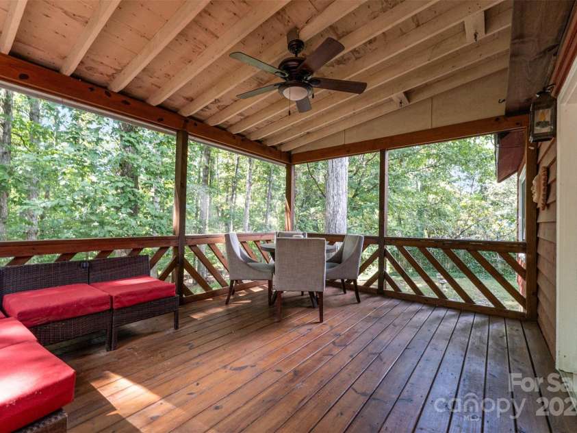 12114 Rock Canyon Drive, Charlotte, NC 28226.  MLS# CAR4306512, YatesRealty ID 43891. 