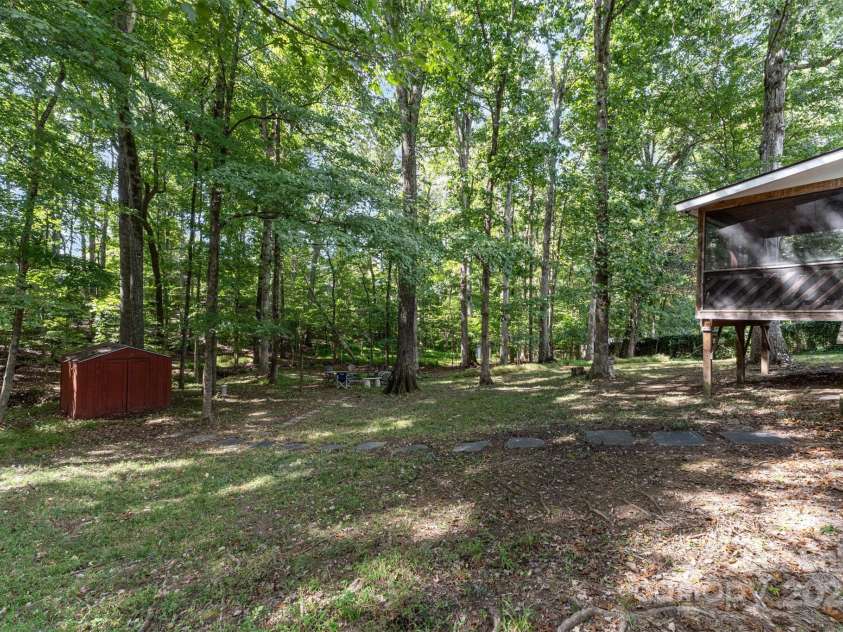 12114 Rock Canyon Drive, Charlotte, NC 28226.  MLS# CAR4306512, YatesRealty ID 43891. 