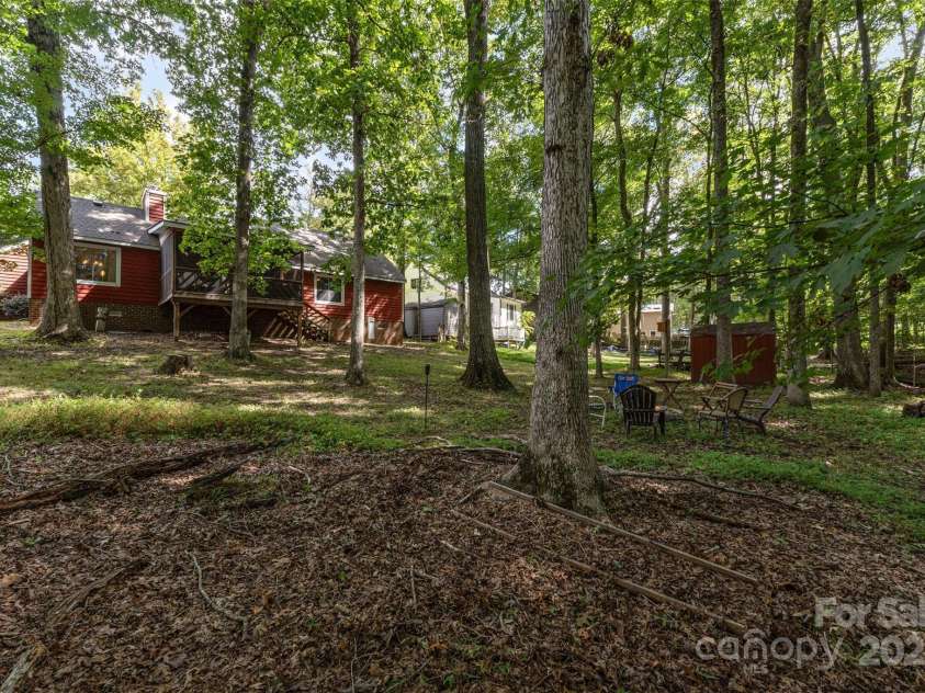 12114 Rock Canyon Drive, Charlotte, NC 28226.  MLS# CAR4306512, YatesRealty ID 43891. 