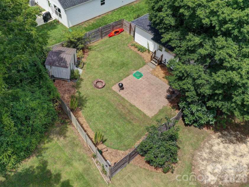 328 Piedmont Avenue, Mount Holly, NC 28120.  MLS# CAR4413409, YatesRealty ID 43891. 