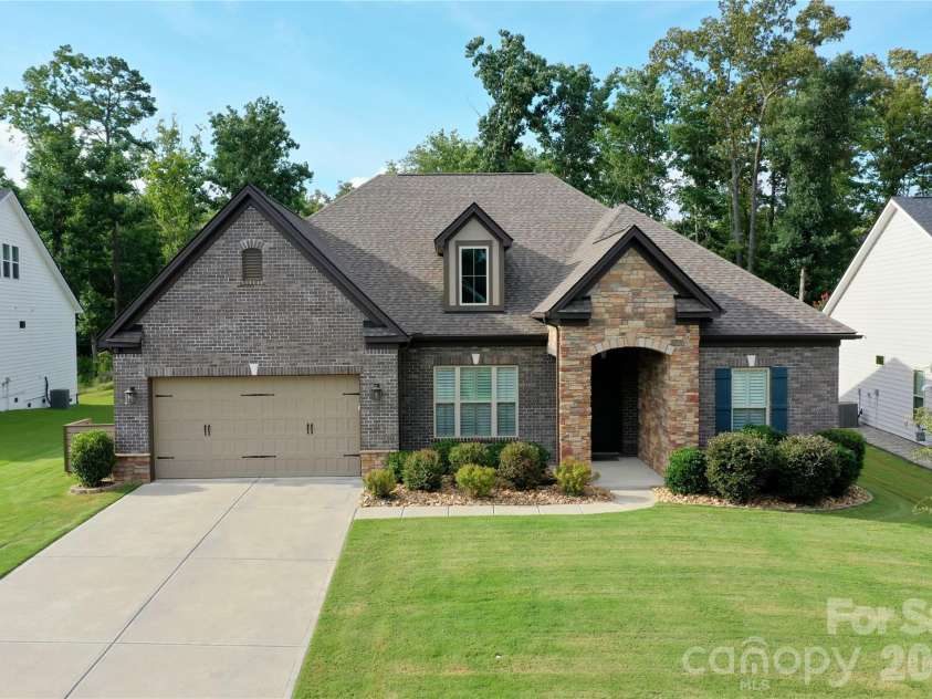 4518 Acorn Hill Drive, Lancaster, SC 29720.  MLS# CAR4410536, YatesRealty ID 43892. 