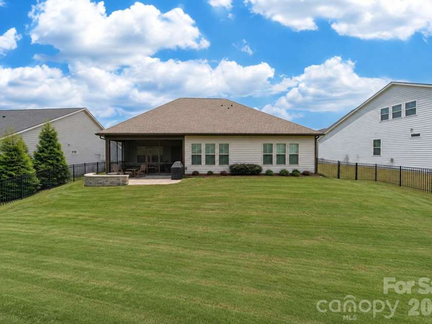 4518 Acorn Hill Drive, Lancaster, SC 29720.  MLS# CAR4410536, YatesRealty ID 43892. 