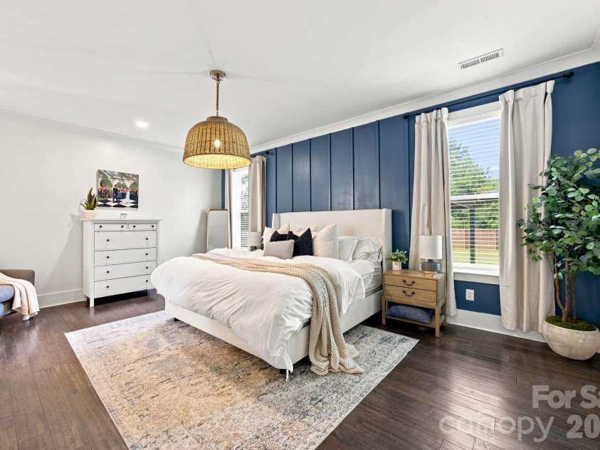 227 Sylvania Avenue, Charlotte, NC 28206.  MLS# CAR4411430, YatesRealty ID 43893. 