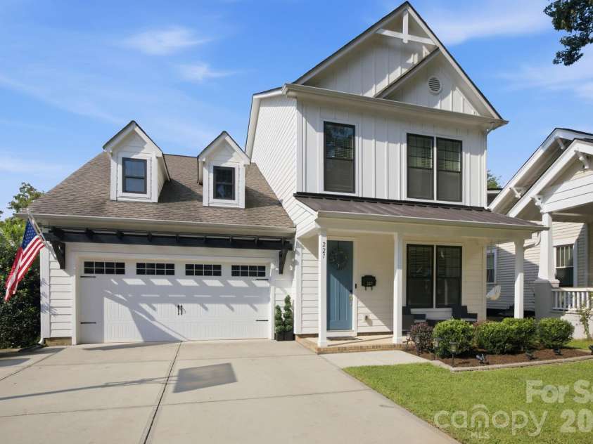 227 Sylvania Avenue, Charlotte, NC 28206.  MLS# CAR4411430, YatesRealty ID 43893. 