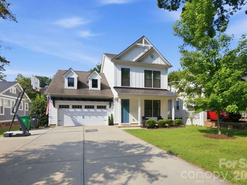 227 Sylvania Avenue, Charlotte, NC 28206.  MLS# CAR4411430, YatesRealty ID 43893. 