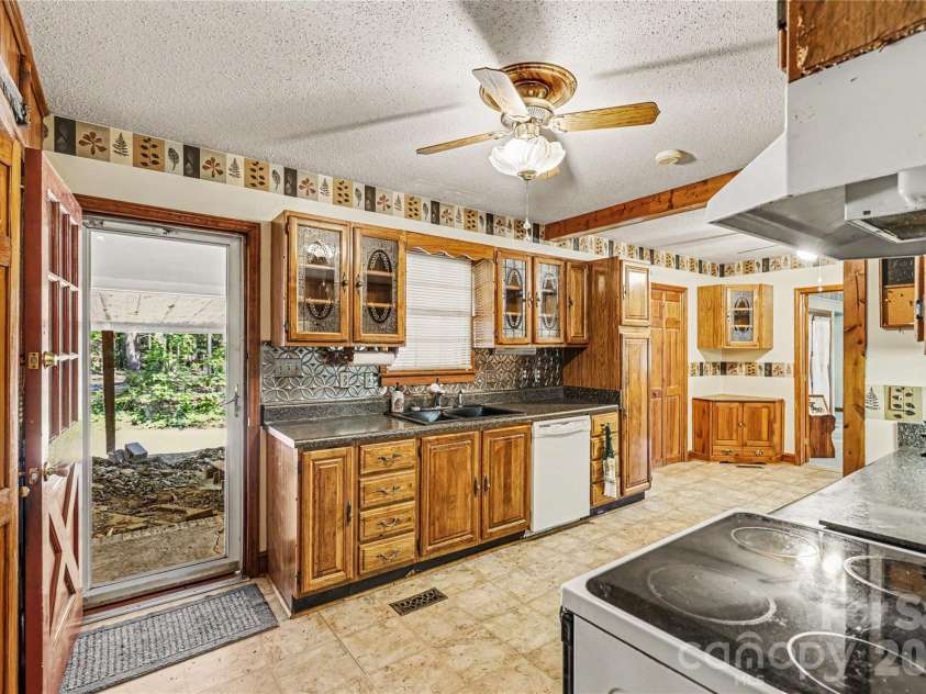 8008 Duncan Road, Indian Trail, NC 28079.  MLS# CAR4392070, YatesRealty ID 43896. 