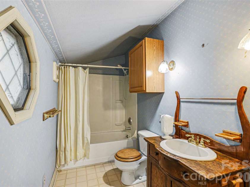 8008 Duncan Road, Indian Trail, NC 28079.  MLS# CAR4392070, YatesRealty ID 43896. 