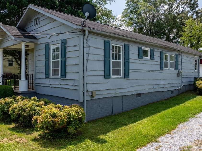 191 Power Street, Hudson, NC 28638.  MLS# CAR4414389, YatesRealty ID 43897. 