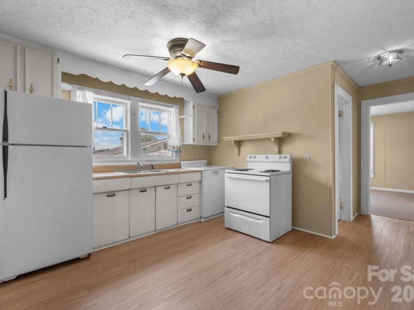 191 Power Street, Hudson, NC 28638.  MLS# CAR4414389, YatesRealty ID 43897. 