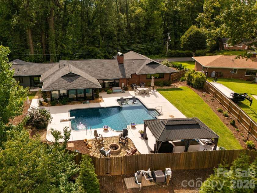 167 Maehill Place, Lenoir, NC 28645.  MLS# CAR4405880, YatesRealty ID 43898. 