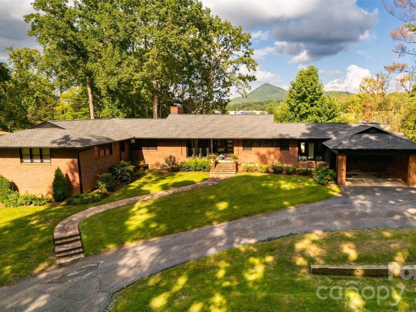 167 Maehill Place, Lenoir, NC 28645.  MLS# CAR4405880, YatesRealty ID 43898. 
