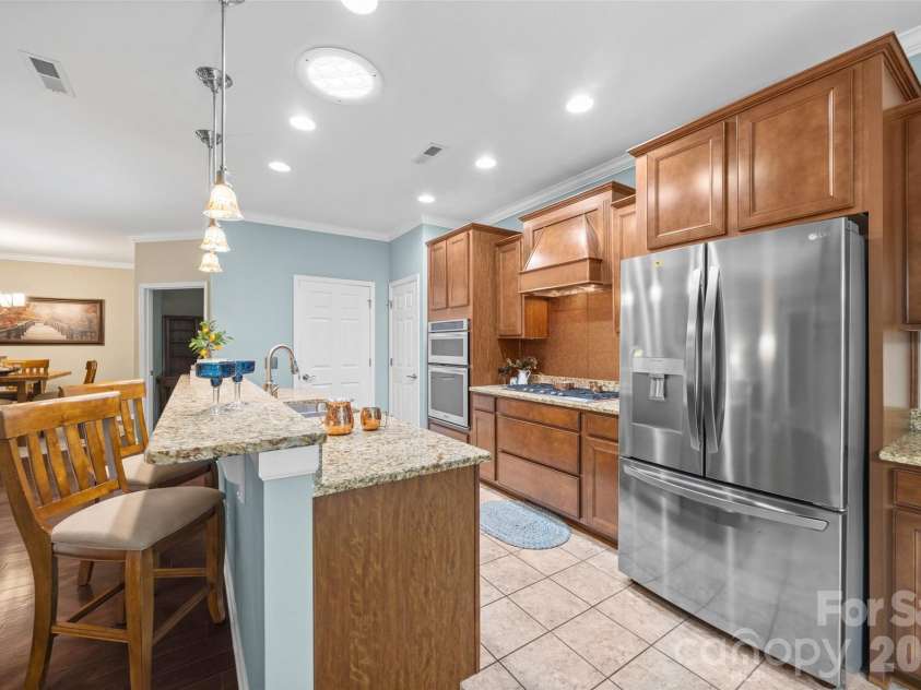 1044 Orchid Lane, Fort Mill, SC 29707.  MLS# CAR4396996, YatesRealty ID 43899. Kitchen