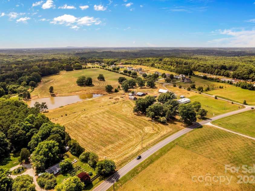 11681 Mooresville Road, Davidson, NC 28036.  MLS# CAR4150437, YatesRealty ID 439. 