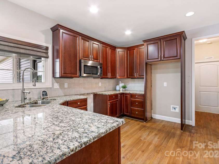 11681 Mooresville Road, Davidson, NC 28036.  MLS# CAR4150437, YatesRealty ID 439. 