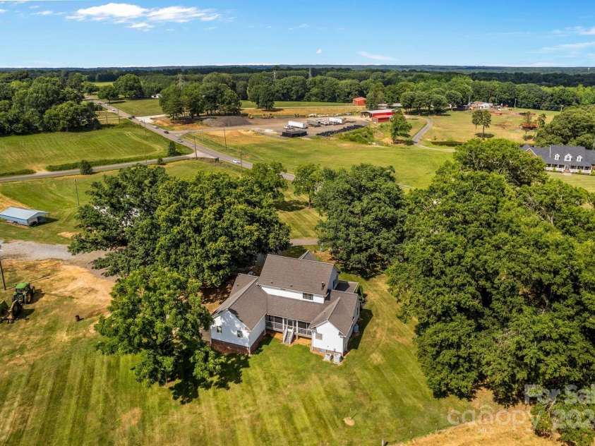 11681 Mooresville Road, Davidson, NC 28036.  MLS# CAR4150437, YatesRealty ID 439. 