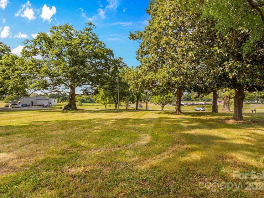 11681 Mooresville Road, Davidson, NC 28036.  MLS# CAR4150437, YatesRealty ID 439. 