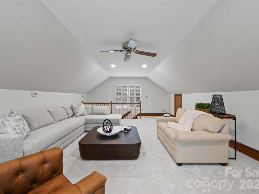 4026 Sharon View Road, Charlotte, NC 28226.  MLS# CAR4346910, YatesRealty ID 4390. Another view of the spacious bonus room which offers flex space.