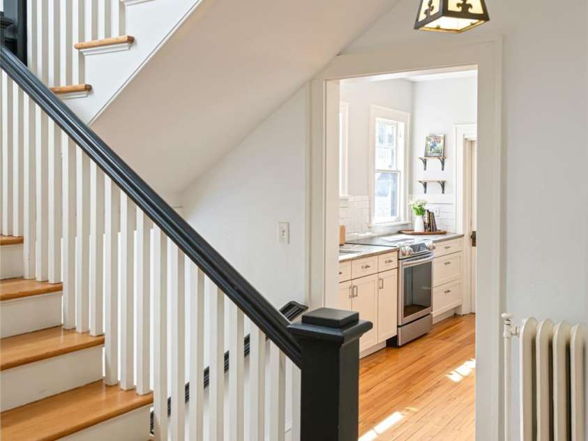 44 Maney Avenue, Asheville, NC 28804.  MLS# CAR4237792, YatesRealty ID 4390. 