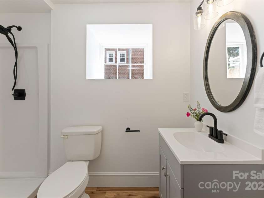 44 Maney Avenue, Asheville, NC 28804.  MLS# CAR4237792, YatesRealty ID 4390. 