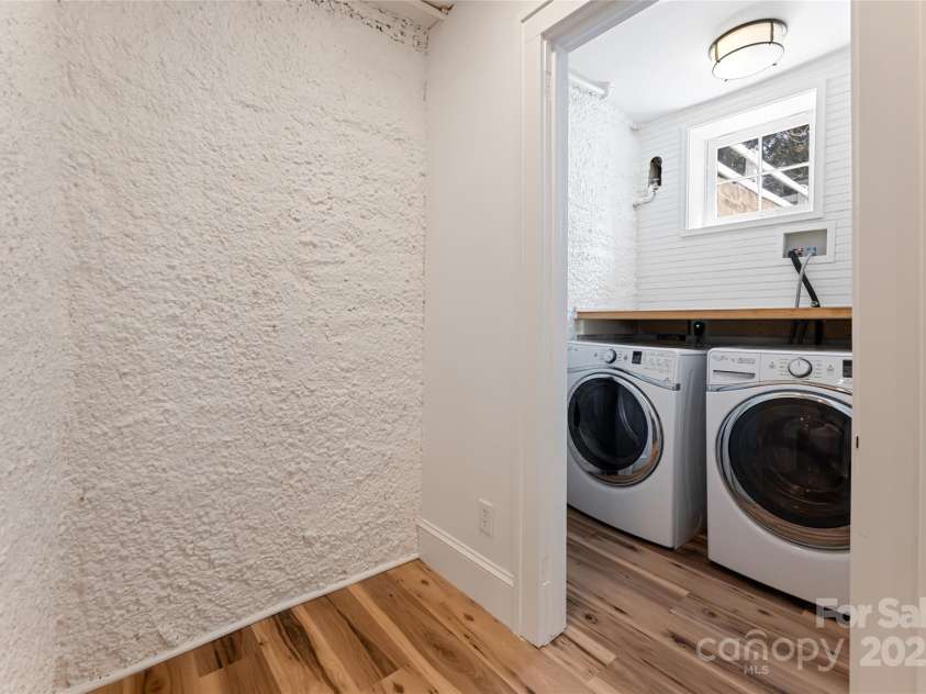 44 Maney Avenue, Asheville, NC 28804.  MLS# CAR4237792, YatesRealty ID 4390. 